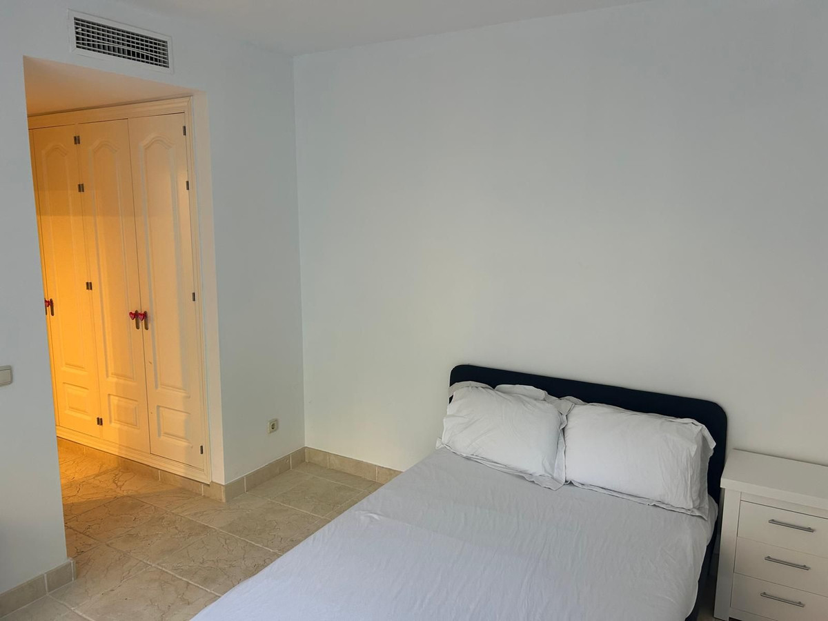 3 Bed Apartment for sale in Benahavís Costa Del Sol, Málaga, Spain