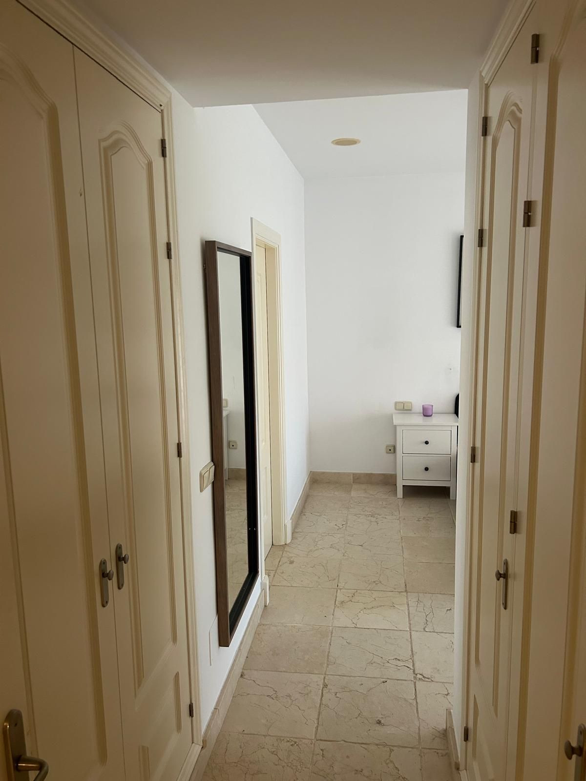 3 Bed Apartment for sale in Benahavís Costa Del Sol, Málaga, Spain