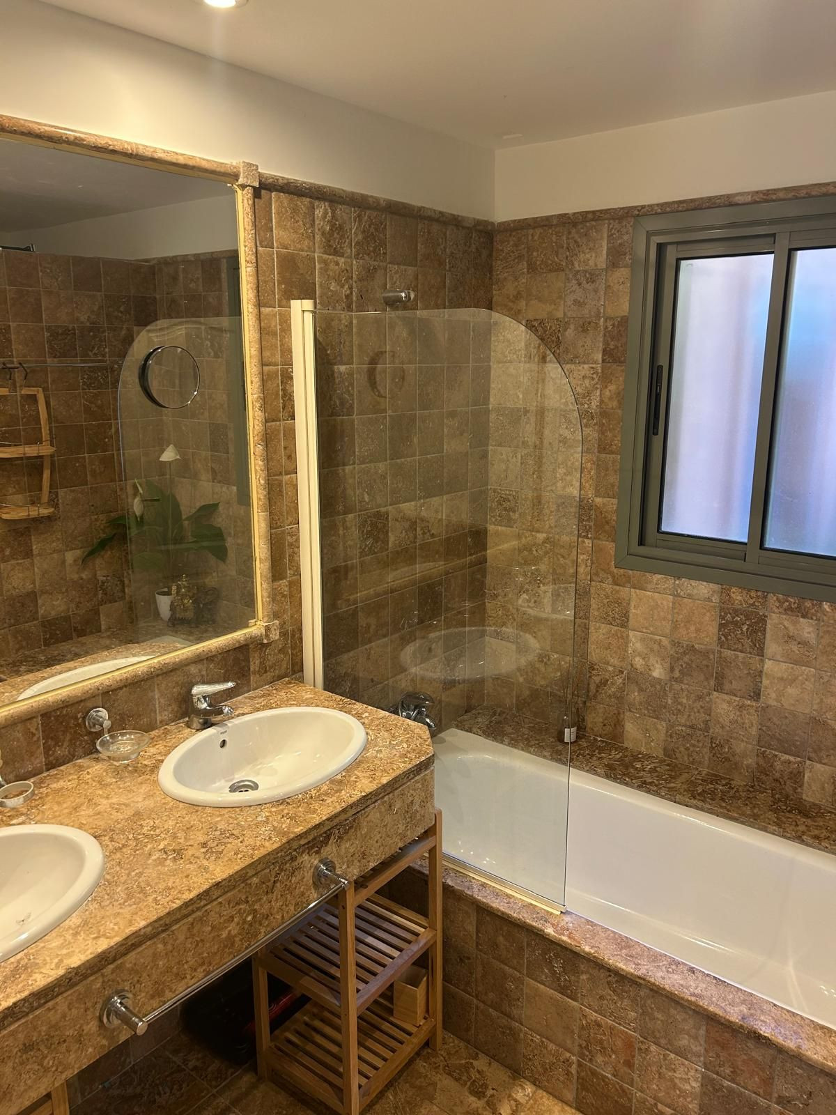 3 Bed Apartment for sale in Benahavís Costa Del Sol, Málaga, Spain