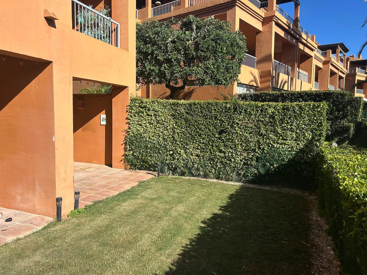 3 Bed Apartment for sale in Benahavís Costa Del Sol, Málaga, Spain