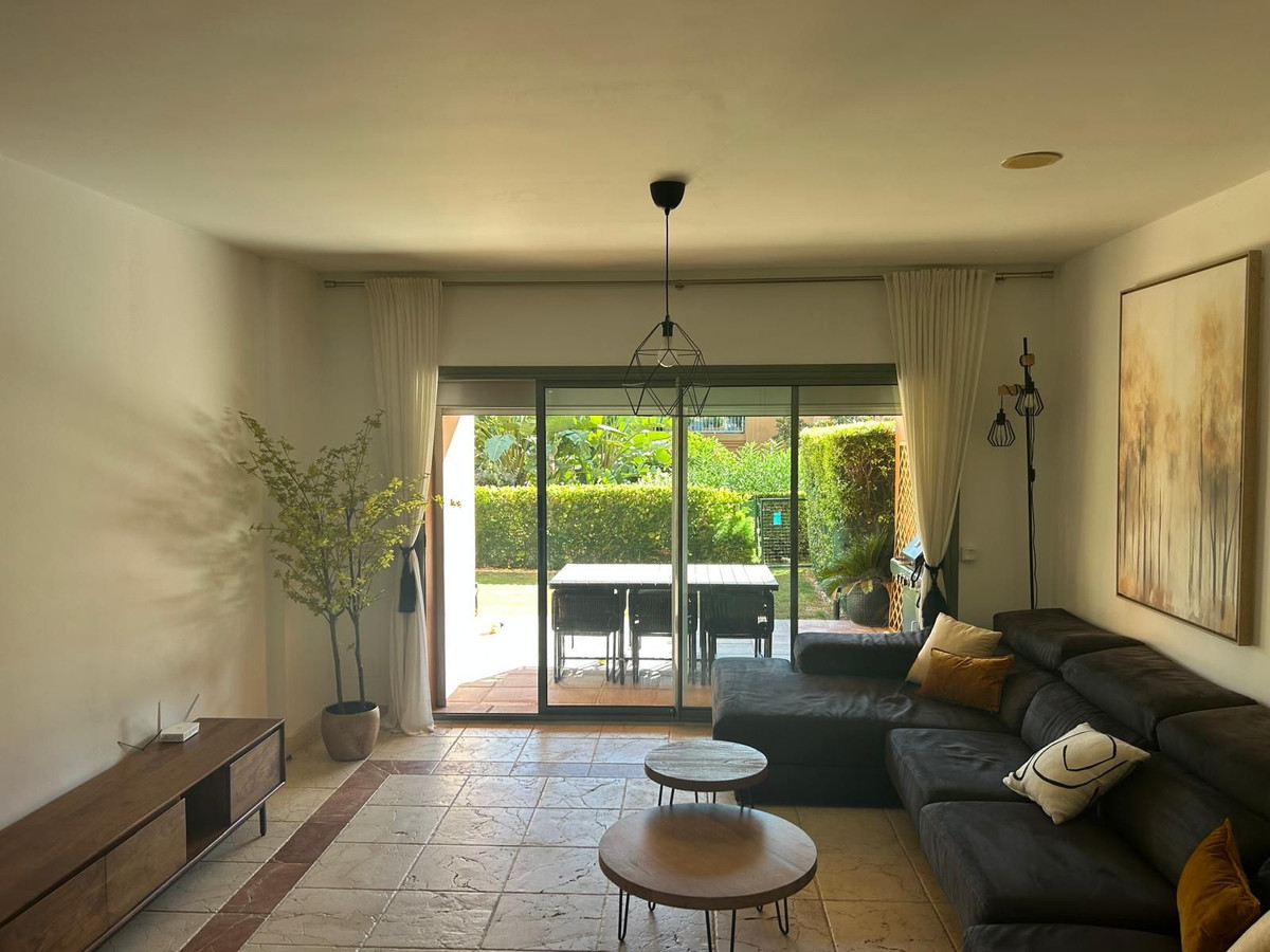 3 Bed Apartment for sale in Benahavís Costa Del Sol, Málaga, Spain