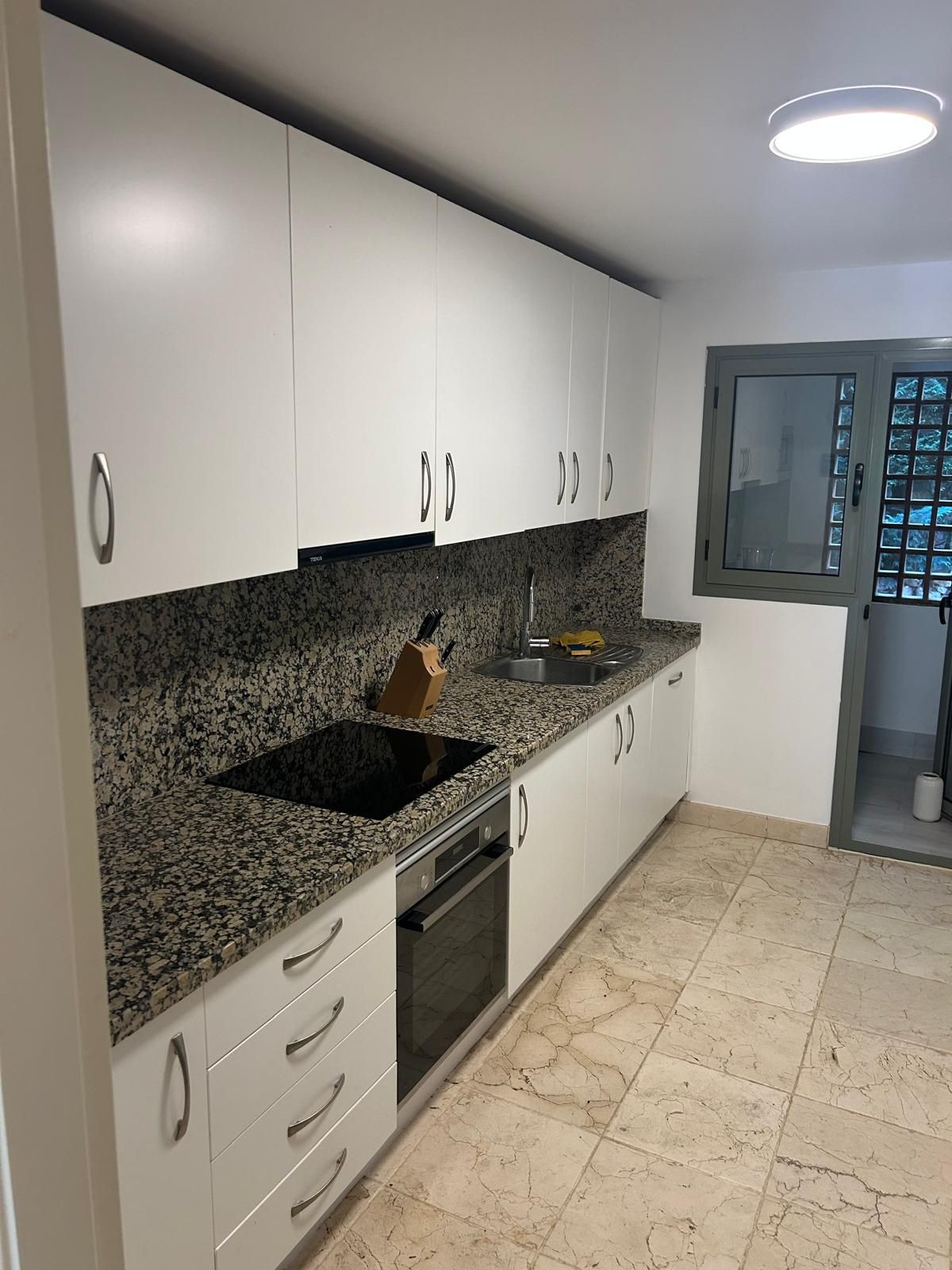 3 Bed Apartment for sale in Benahavís Costa Del Sol, Málaga, Spain