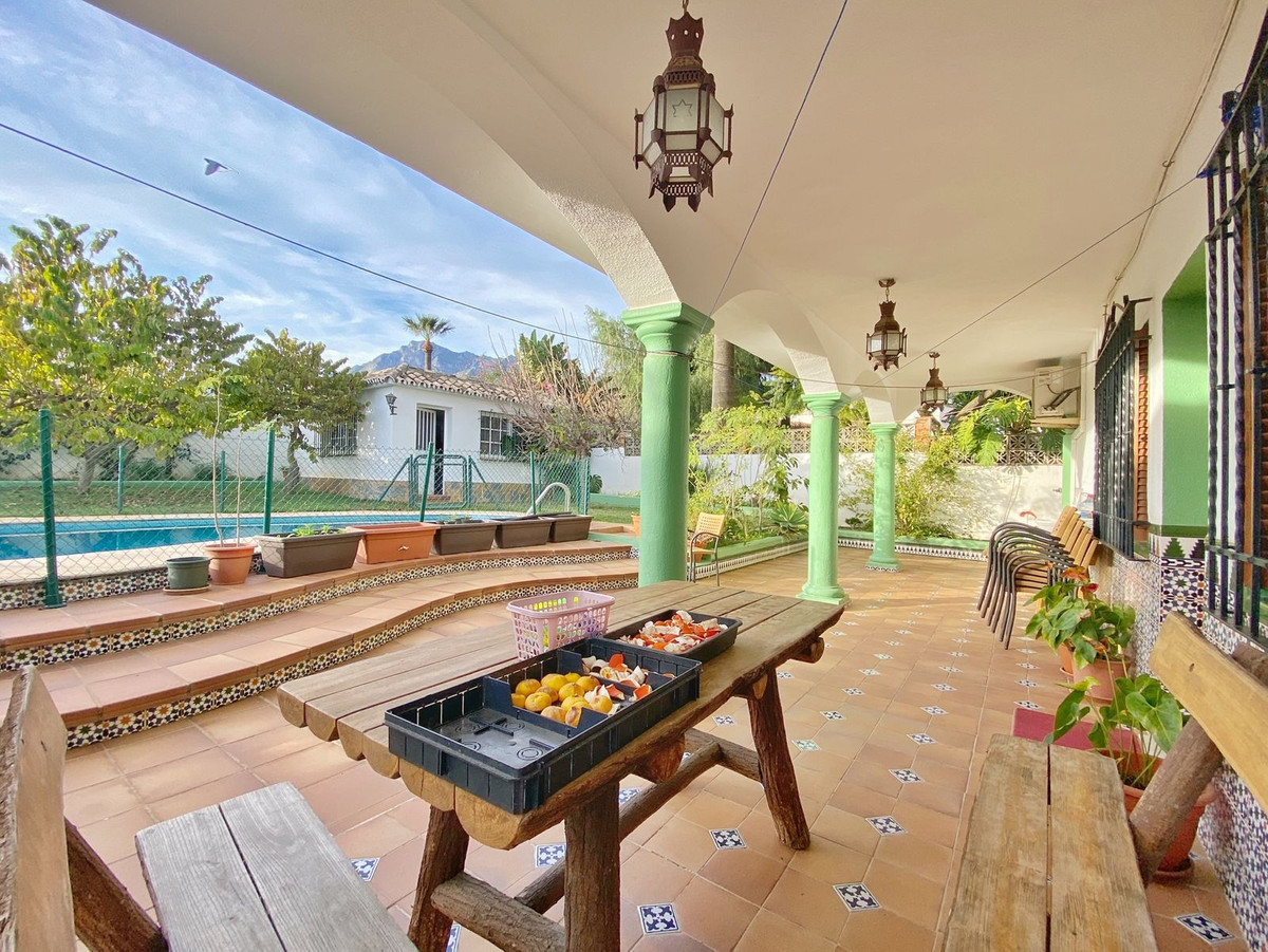 5 Bed Townhouse for sale in Marbella Costa Del Sol, Málaga, Spain