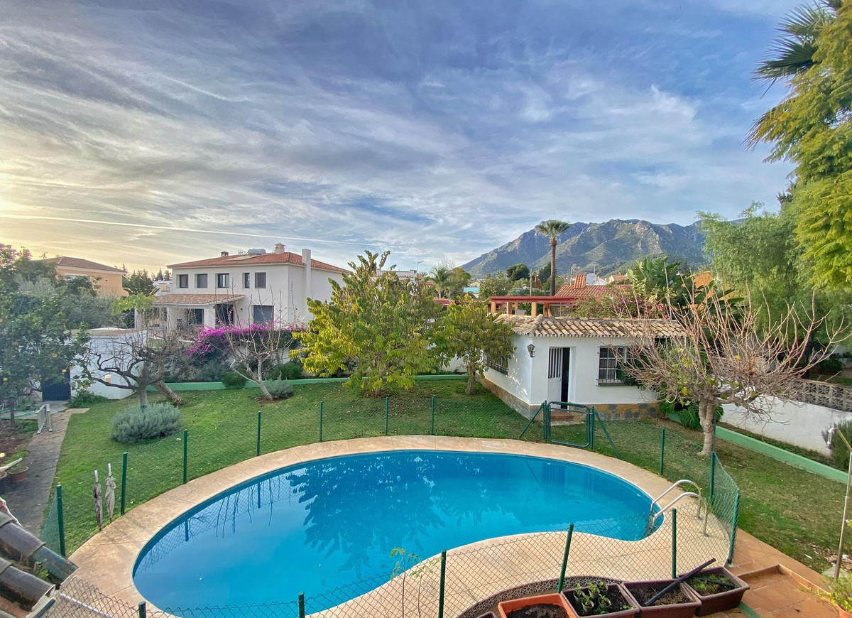 5 Bed Townhouse for sale in Marbella Costa Del Sol, Málaga, Spain