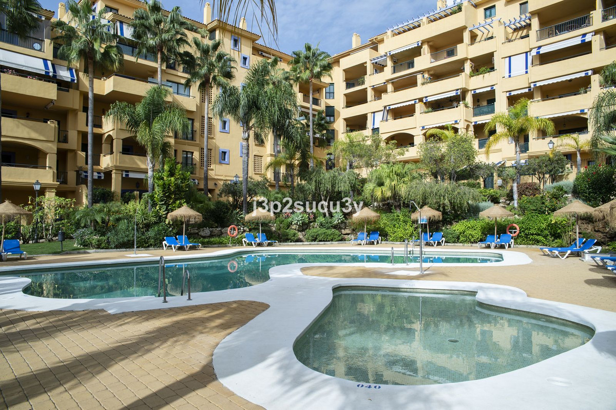 2 Bed Apartment for sale in Marbella Costa Del Sol, Málaga, Spain