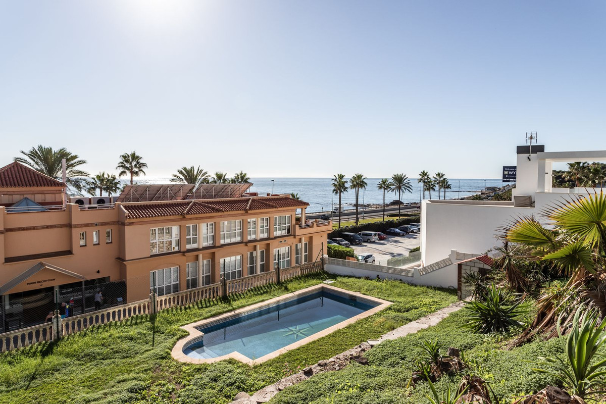 3 Bed Townhouse for sale in El Faro Costa Del Sol, Málaga, Spain