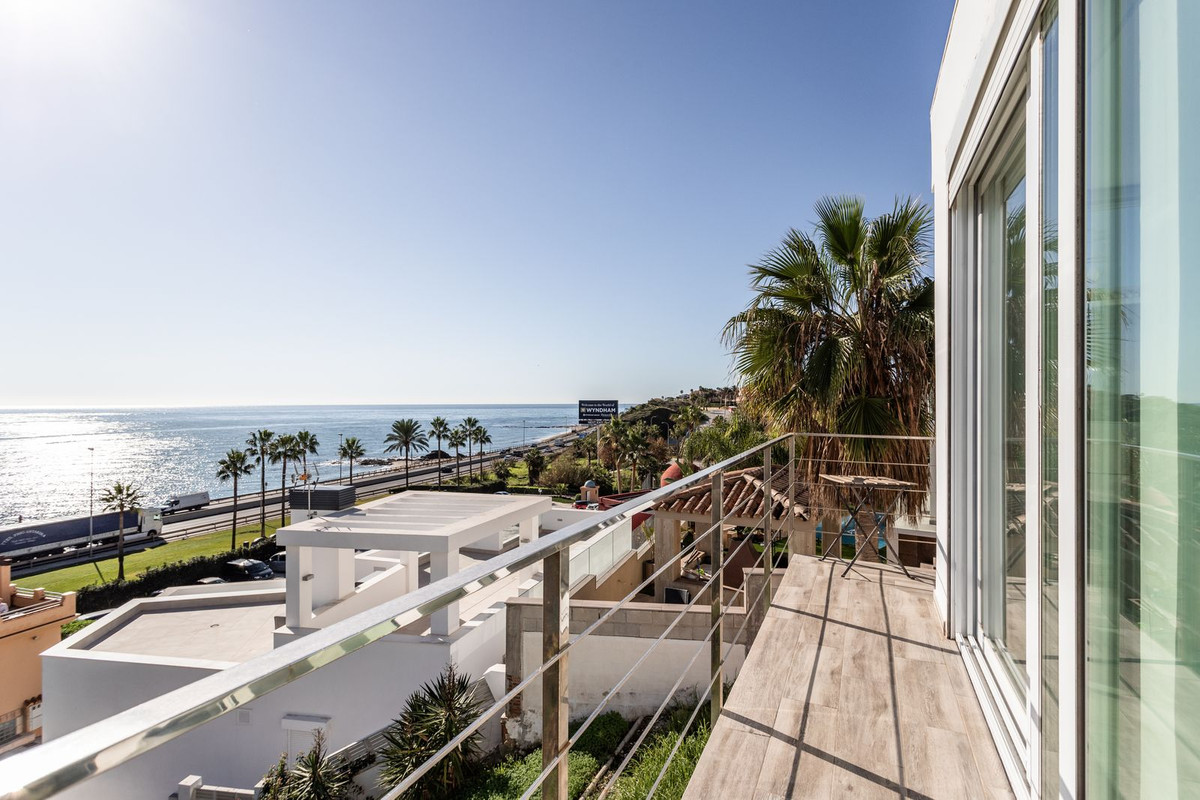3 Bed Townhouse for sale in El Faro Costa Del Sol, Málaga, Spain