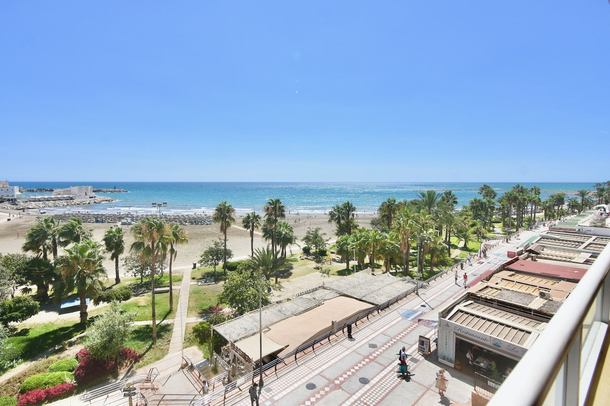 2 Bed Apartment for sale in Benalmadena Costa Del Sol, Málaga, Spain