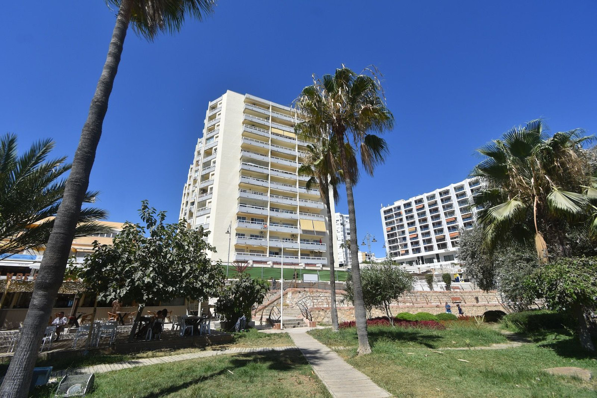 2 Bed Apartment for sale in Benalmadena Costa Del Sol, Málaga, Spain