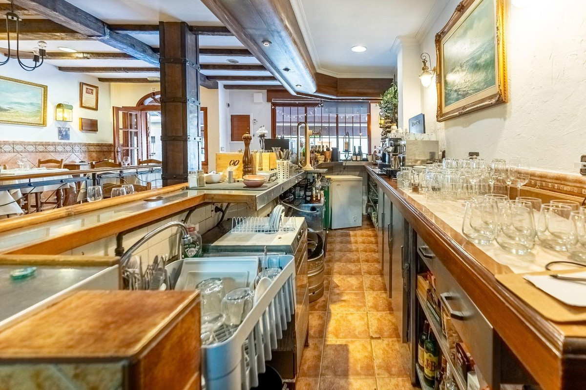 Se vende Restaurante  en Costa Del Sol, Málaga, España