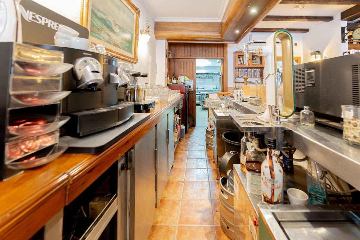 Se vende Restaurante  en Costa Del Sol, Málaga, España