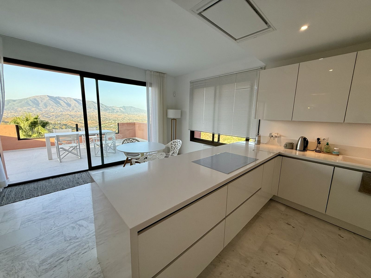Se vende Apartamento Planta Media de 2 dormitorios en Costa Del Sol, Málaga, España