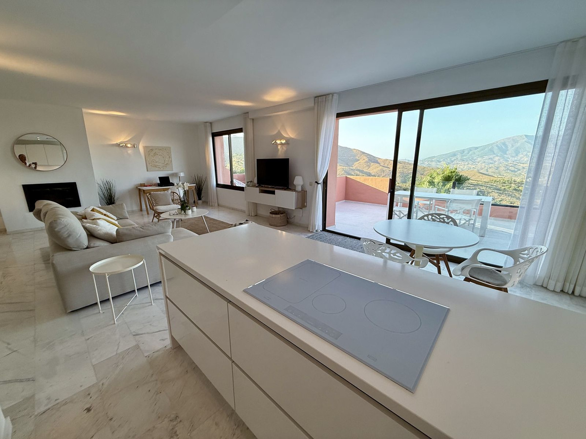 Se vende Apartamento Planta Media de 2 dormitorios en Costa Del Sol, Málaga, España