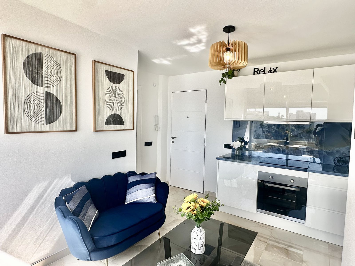 Se vende Apartamento Planta Media de 2 dormitorios en Costa Del Sol, Málaga, España