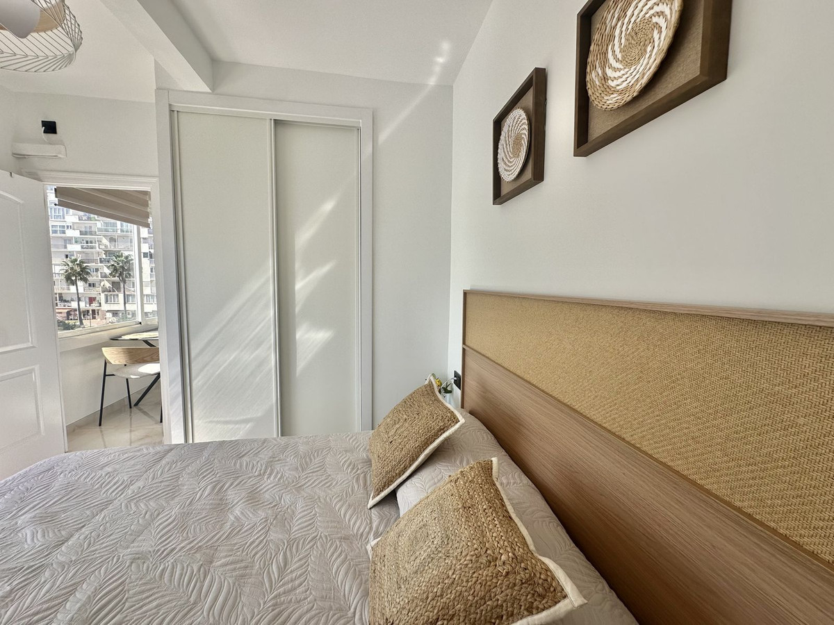 Se vende Apartamento Planta Media de 2 dormitorios en Costa Del Sol, Málaga, España