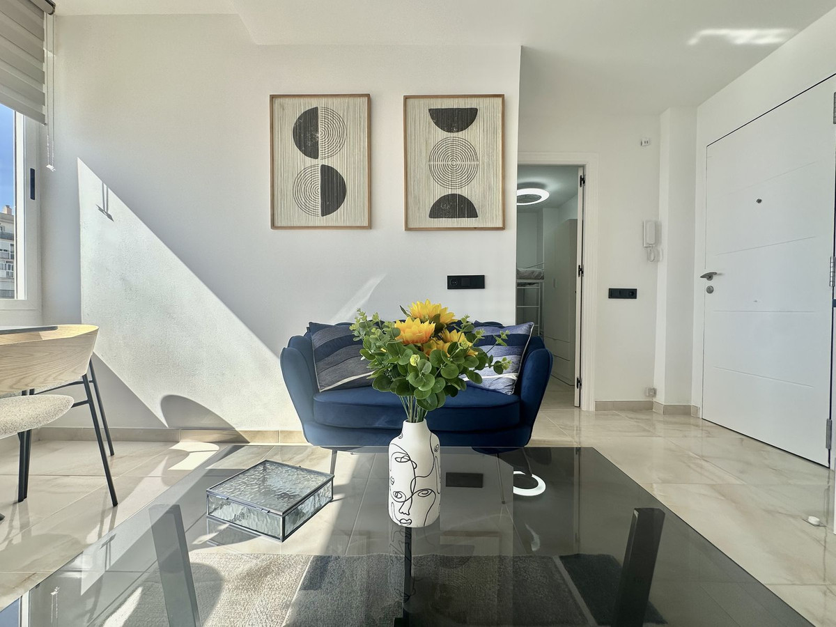 Se vende Apartamento Planta Media de 2 dormitorios en Costa Del Sol, Málaga, España