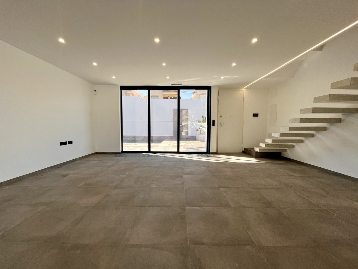 4 Bed Townhouse for sale in Torrevieja Costa Blanca, Alicante, Spain