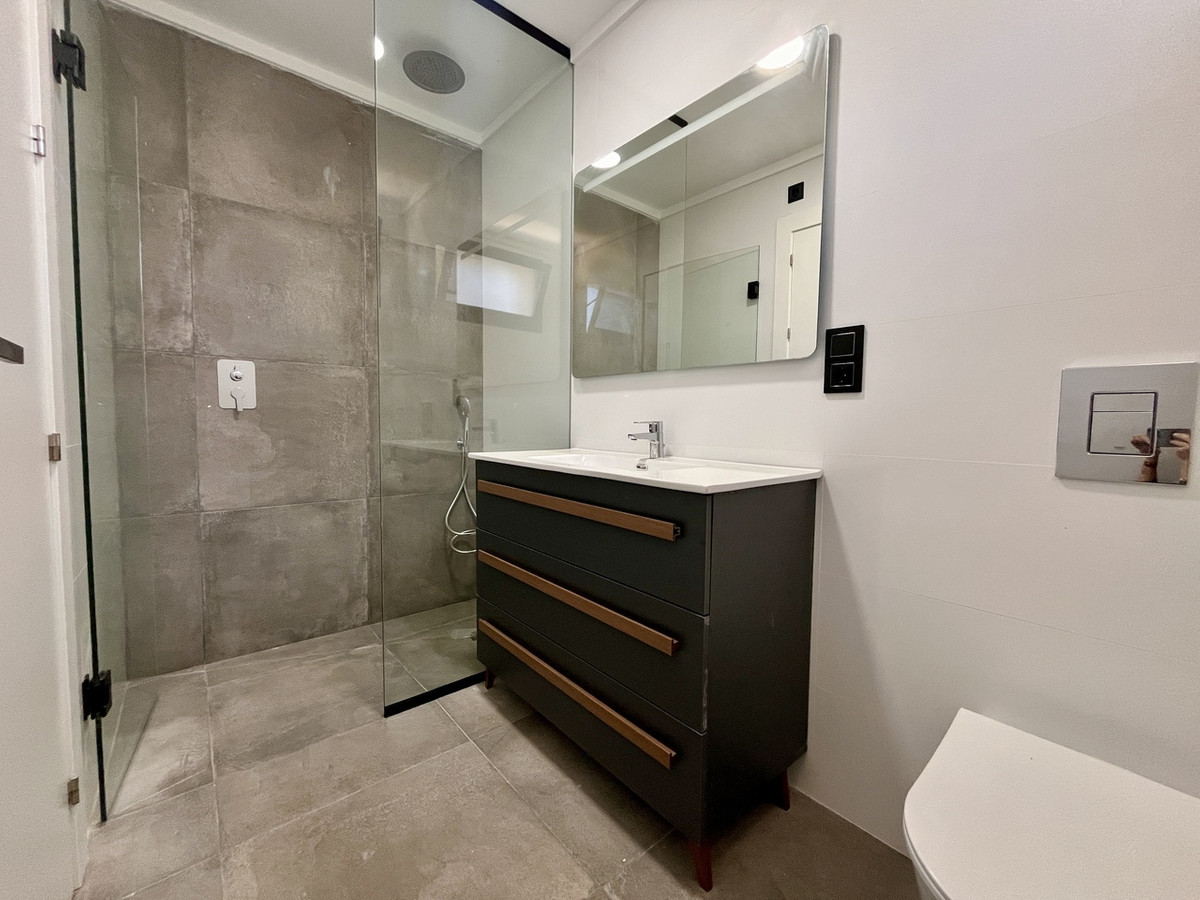4 Bed Townhouse for sale in Torrevieja Costa Blanca, Alicante, Spain