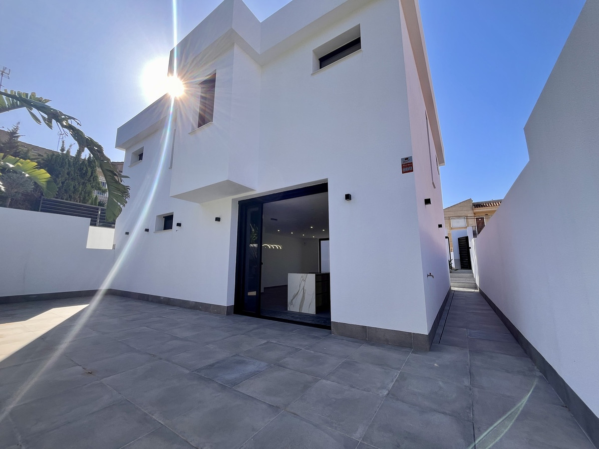 4 Bed Townhouse for sale in Torrevieja Costa Blanca, Alicante, Spain