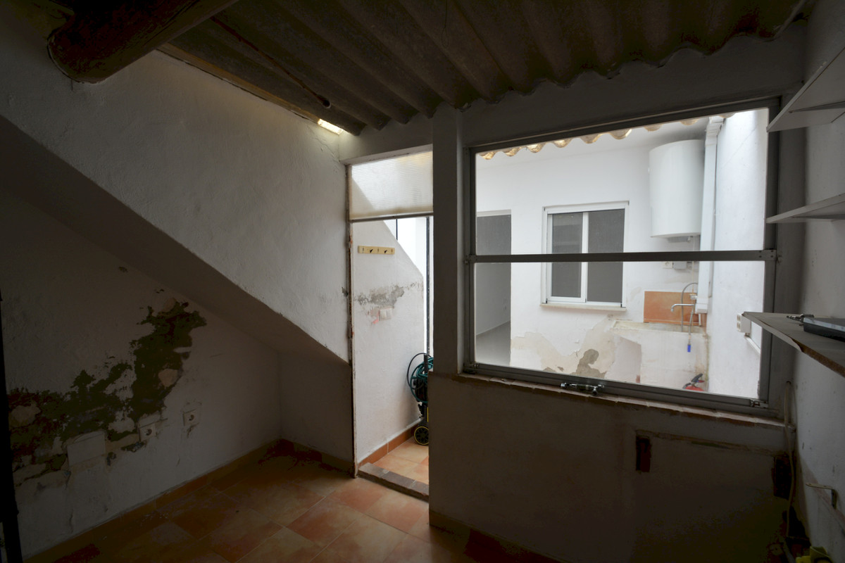 Se vende Villa - Chalet de 4 dormitorios en Costa Blanca, Alicante, España