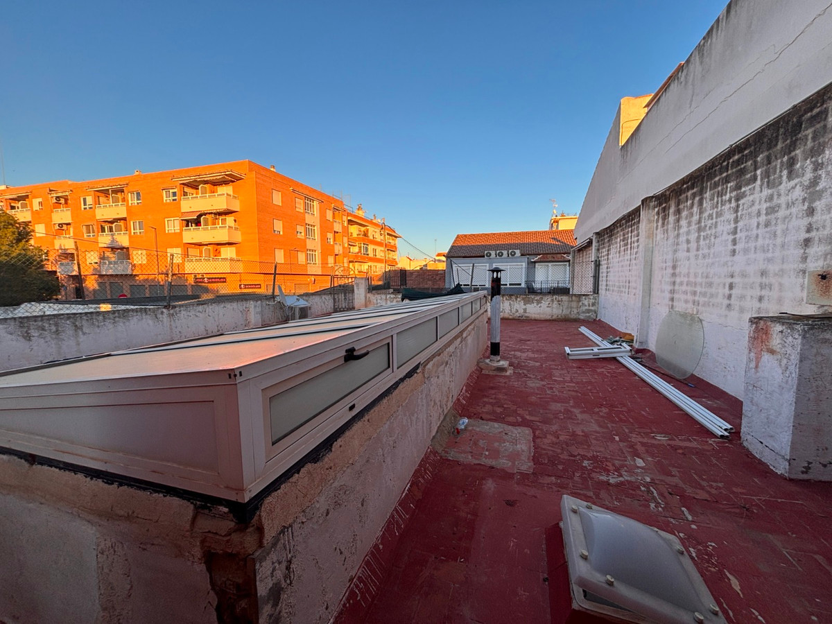 Se vende Villa - Chalet de 4 dormitorios en Costa Blanca, Alicante, España