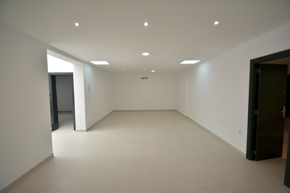 Se vende Villa - Chalet de 4 dormitorios en Costa Blanca, Alicante, España