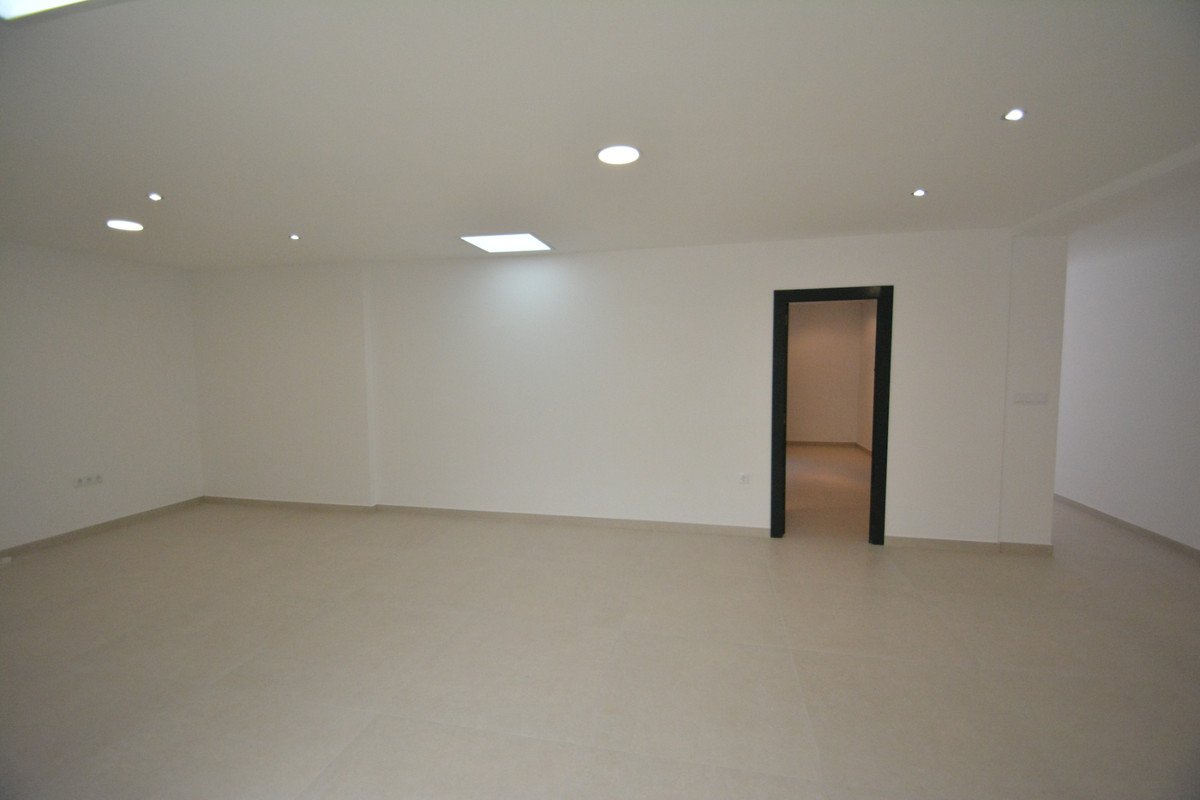 Se vende Villa - Chalet de 4 dormitorios en Costa Blanca, Alicante, España