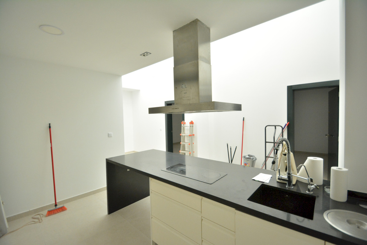 Se vende Villa - Chalet de 4 dormitorios en Costa Blanca, Alicante, España
