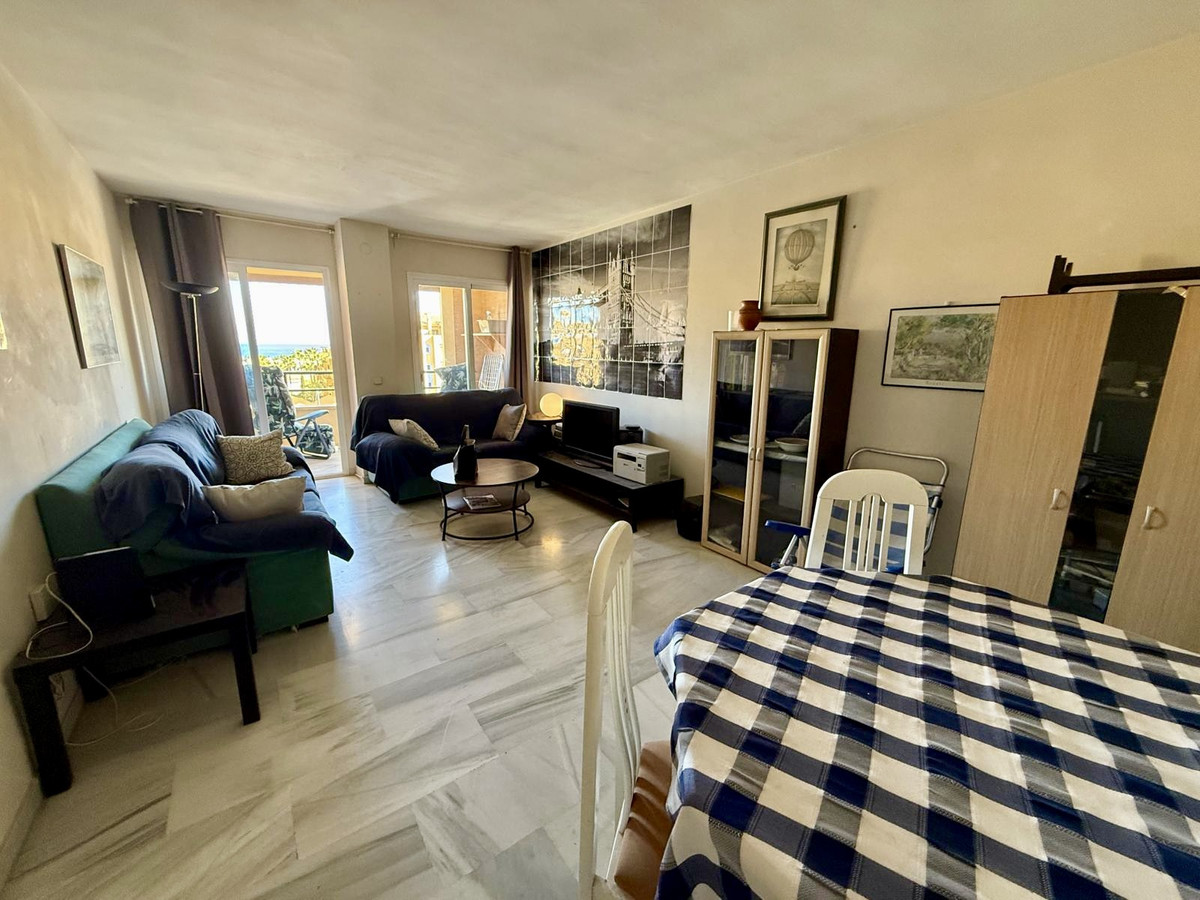 Se vende Apartamento Planta Media de 3 dormitorios en Costa Del Sol, Málaga, España