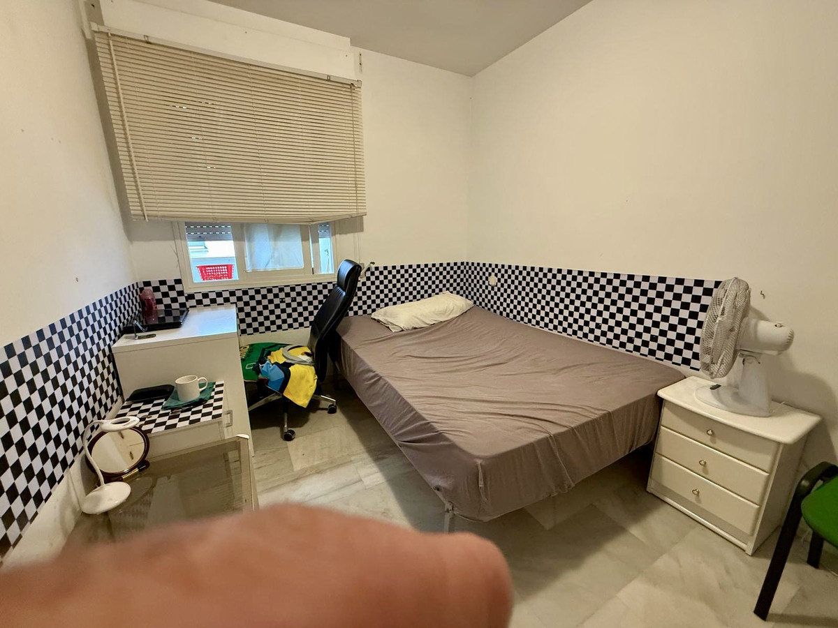Se vende Apartamento Planta Media de 3 dormitorios en Costa Del Sol, Málaga, España
