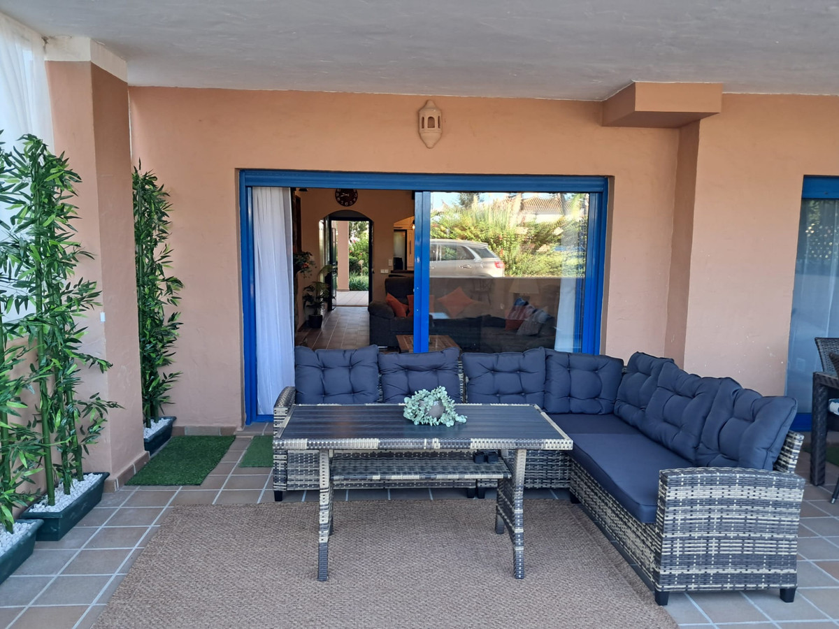 2 Bed Apartment for sale in La Duquesa Costa Del Sol, Málaga, Spain