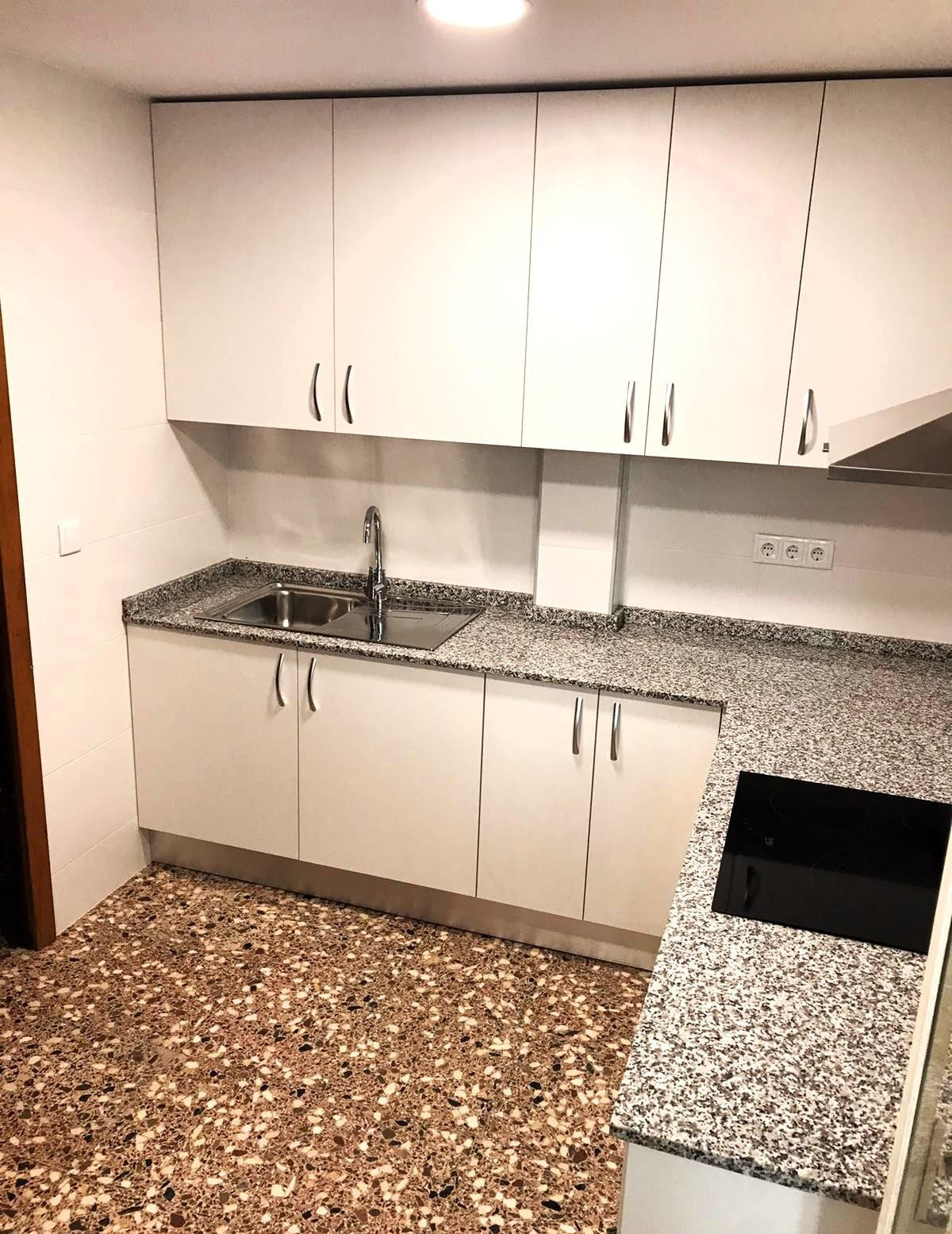 Se vende Apartamento Planta Media de 3 dormitorios en Costa Blanca, Alicante, España