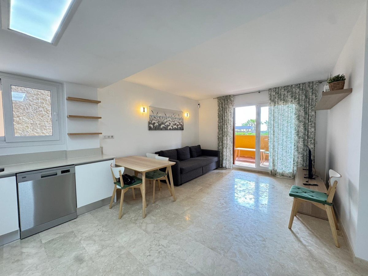 Se vende Apartamento Planta Media de 3 dormitorios en Costa Blanca, Alicante, España