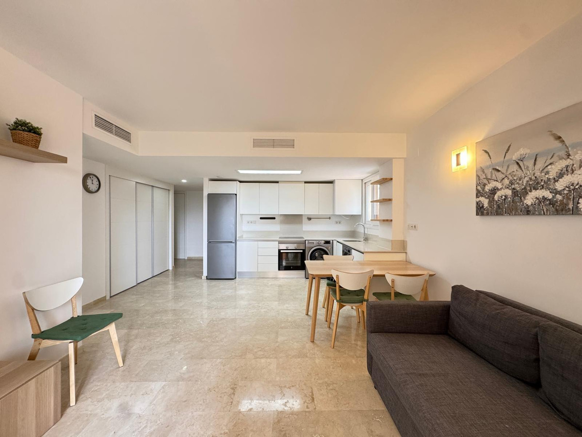 Se vende Apartamento Planta Media de 3 dormitorios en Costa Blanca, Alicante, España