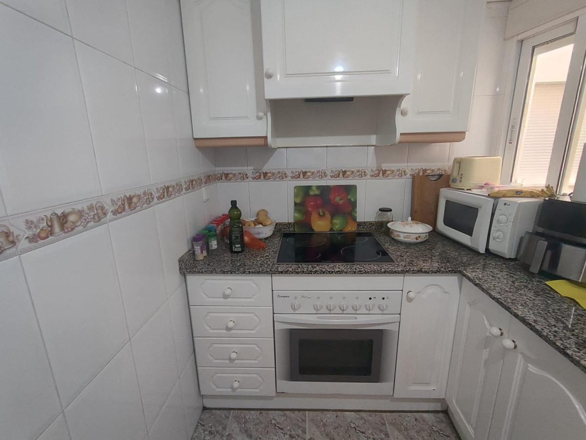 Se vende Apartamento Planta Media de 2 dormitorios en Costa Blanca, Alicante, España