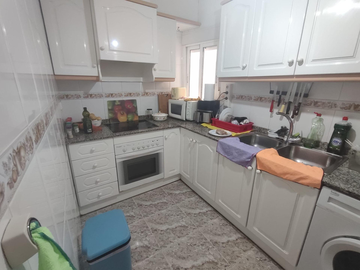 Se vende Apartamento Planta Media de 2 dormitorios en Costa Blanca, Alicante, España