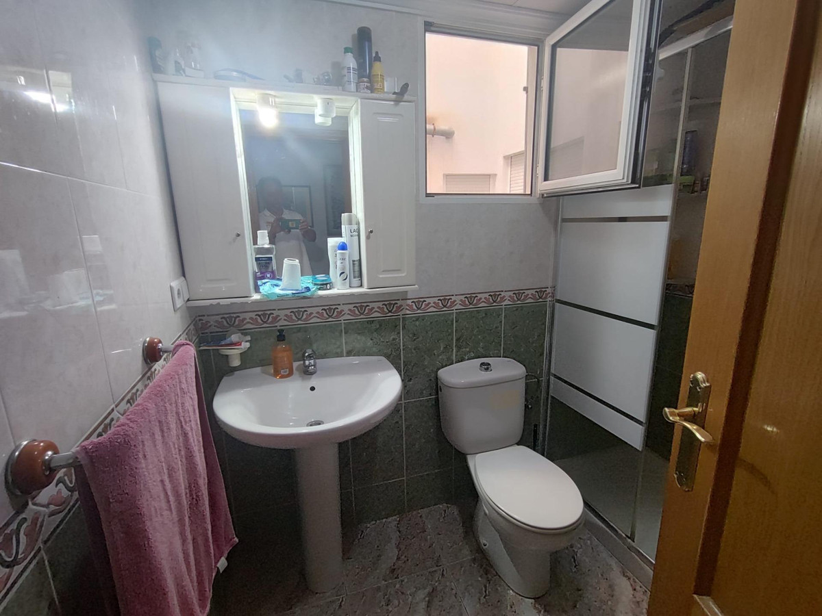 Se vende Apartamento Planta Media de 2 dormitorios en Costa Blanca, Alicante, España