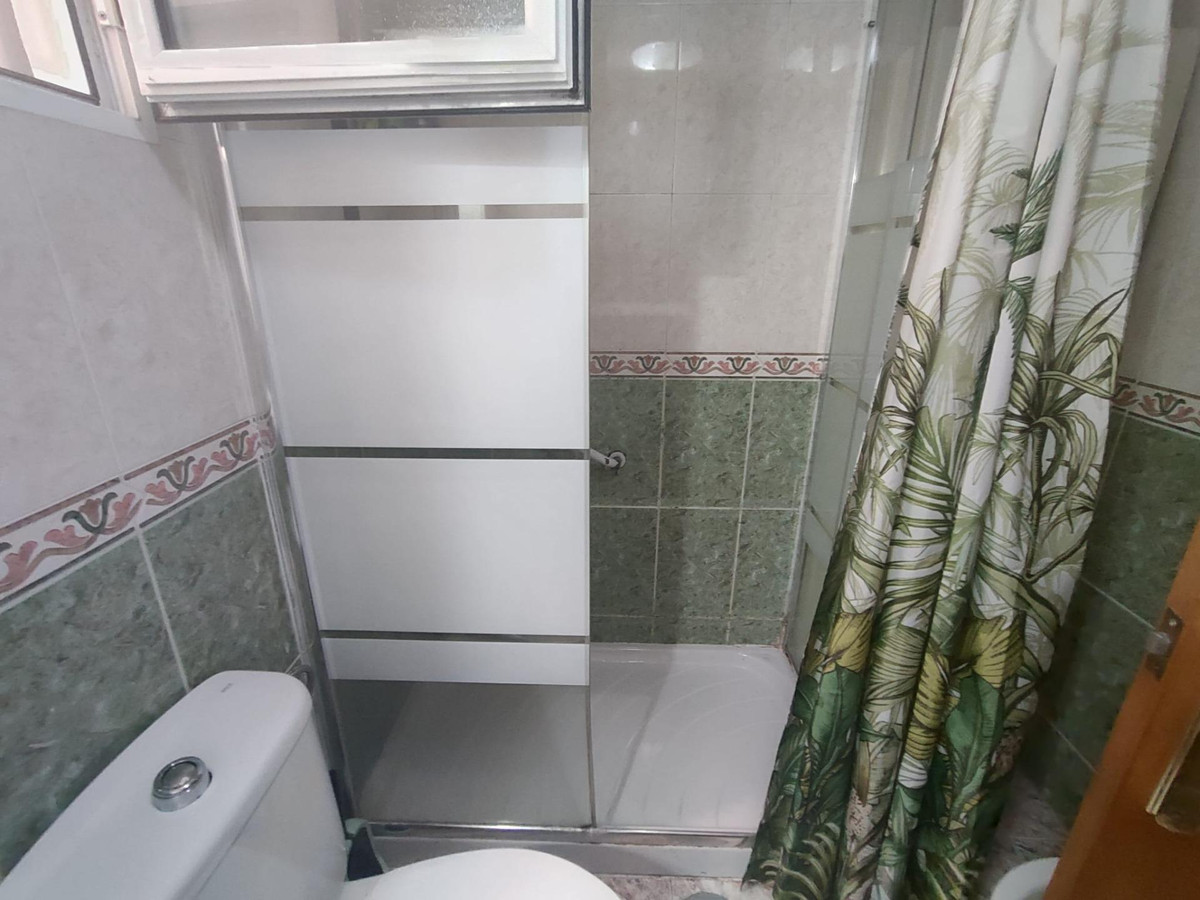 Se vende Apartamento Planta Media de 2 dormitorios en Costa Blanca, Alicante, España