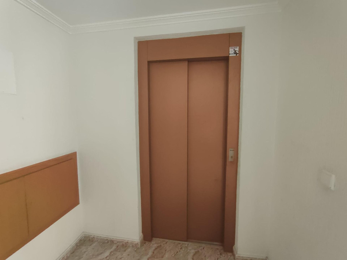 Se vende Apartamento Planta Media de 2 dormitorios en Costa Blanca, Alicante, España