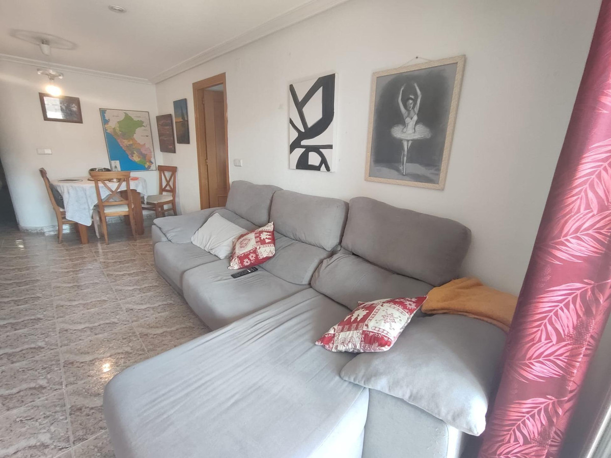 Se vende Apartamento Planta Media de 2 dormitorios en Costa Blanca, Alicante, España
