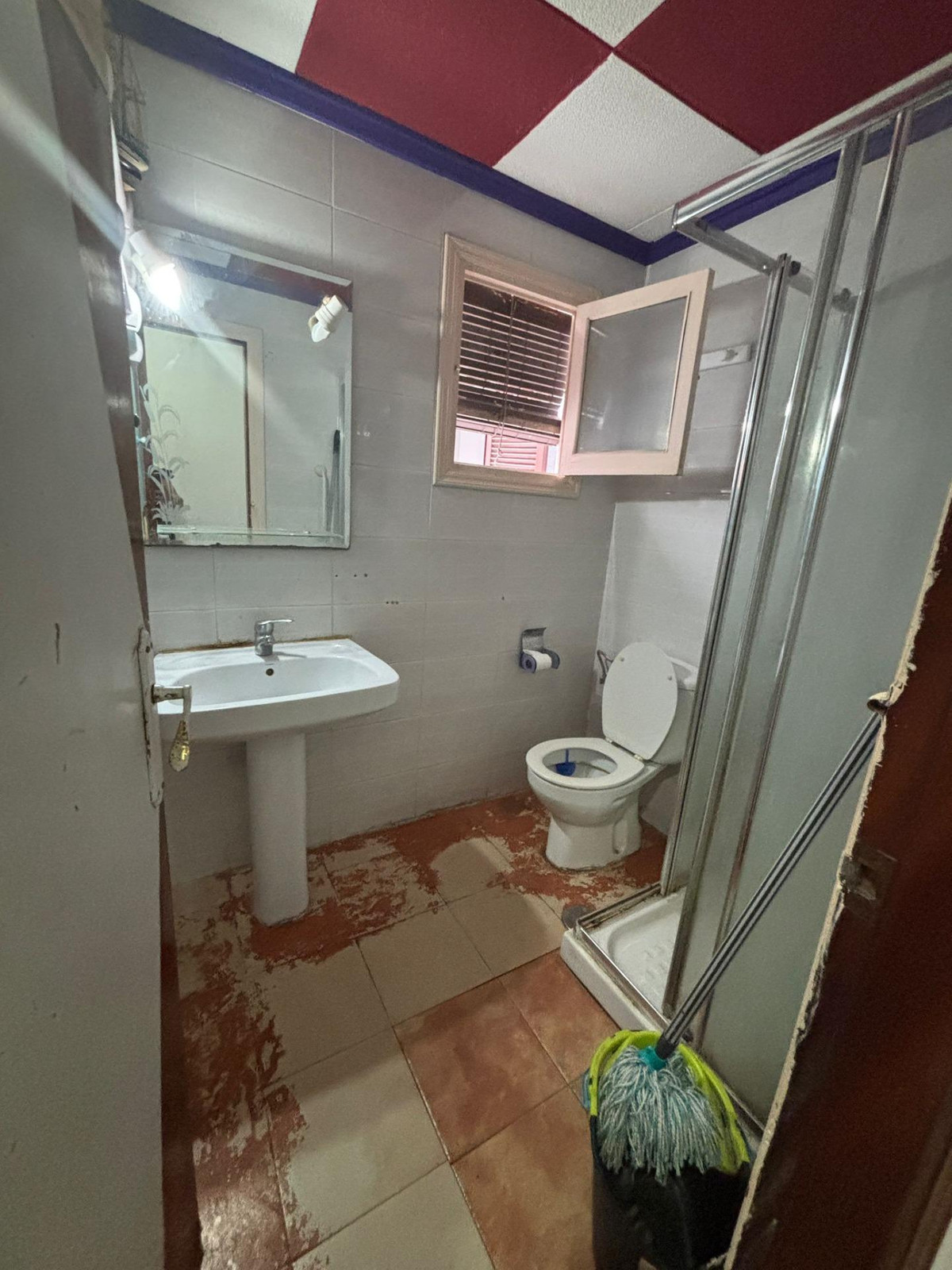 Se vende Apartamento Planta Media de 2 dormitorios en Costa Blanca, Alicante, España