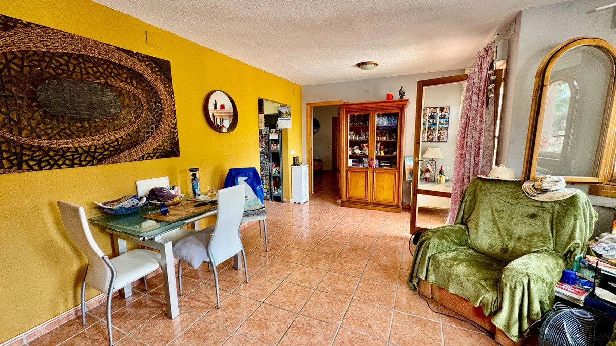Se vende Bungalow de 5 dormitorios en Costa Blanca, Alicante, España