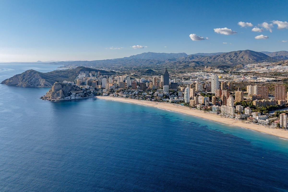 3 Bed Apartment for sale in Benidorm Costa Blanca, Alicante, Spain