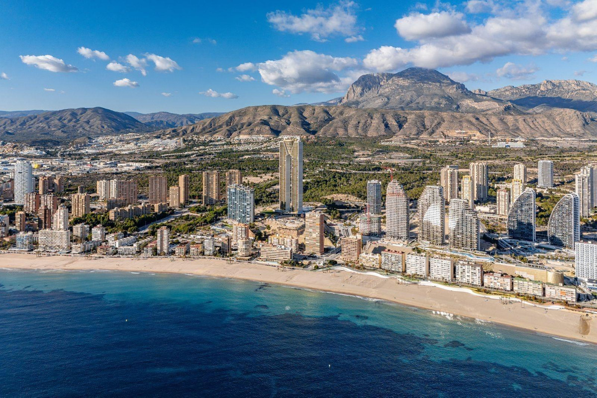 3 Bed Apartment for sale in Benidorm Costa Blanca, Alicante, Spain
