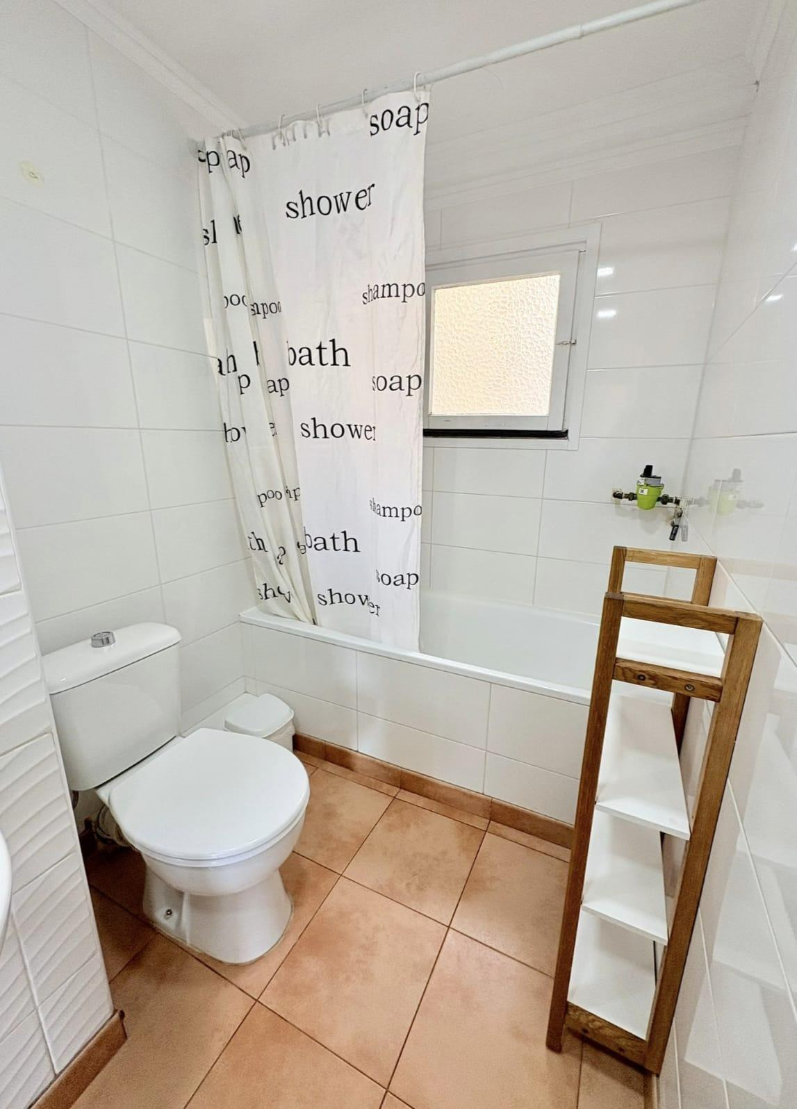Se vende Apartamento Planta Media de 3 dormitorios en Costa Blanca, Alicante, España
