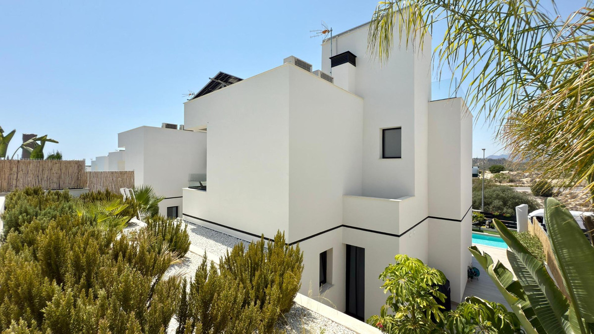 3 Bed Townhouse for sale in Finestrat Costa Blanca, Alicante, Spain