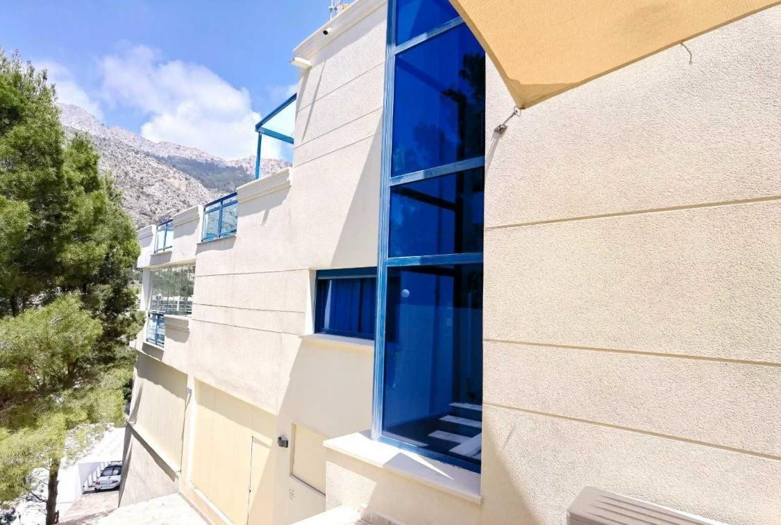 5 Bed Townhouse for sale in Altea Costa Blanca, Alicante, Spain