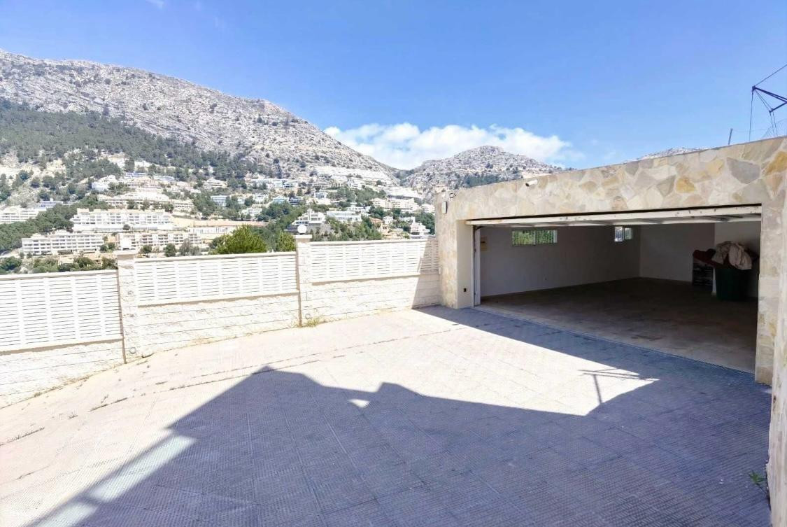 5 Bed Townhouse for sale in Altea Costa Blanca, Alicante, Spain