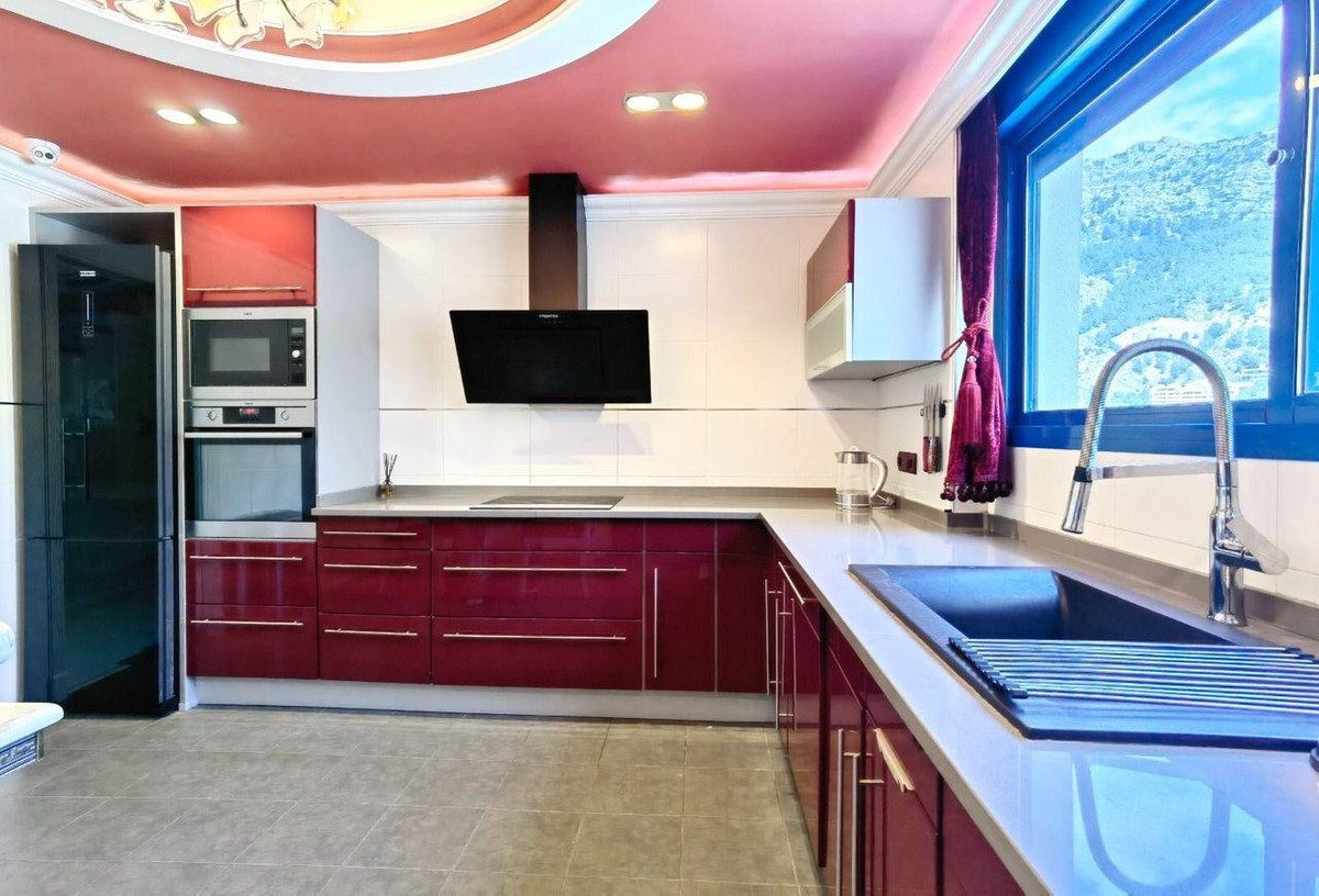 5 Bed Townhouse for sale in Altea Costa Blanca, Alicante, Spain