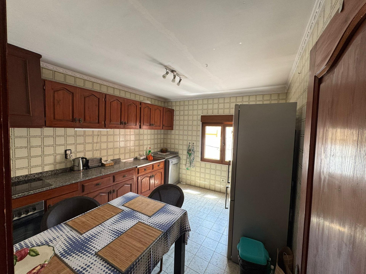 7 Bed Townhouse for sale in Calpe Costa Blanca, Alicante, Spain